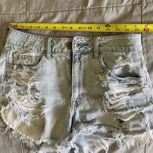 American Eagle Distressed Denim Shorts Size 6